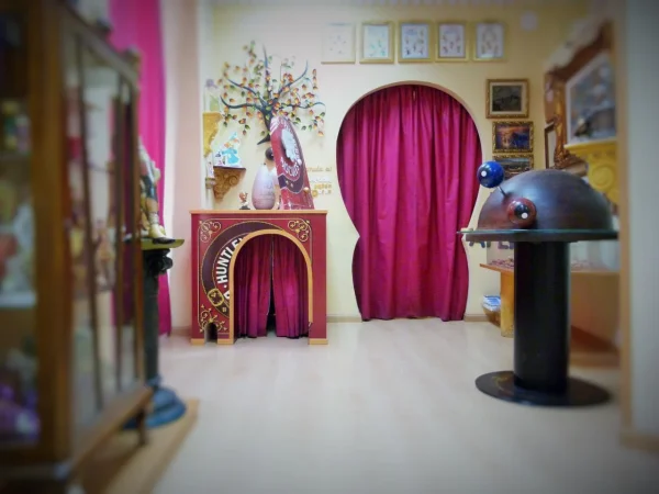 M InteriorMuseo AccesodespachodeRP tnelmgico R Merca2.es