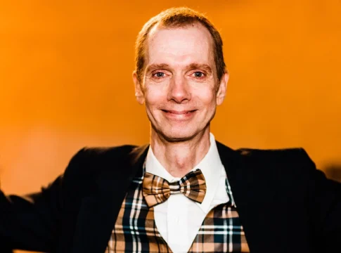 Este es el actor estadounidense más exitoso y nadie conoce su verdadero rostro Este es el actor estadounidense más exitoso y nadie conoce su verdadero rostro