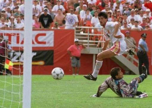 Cuando Adidas vistió a la selección española de fútbol más polémica 1 Merca2.es caminero Merca2.es