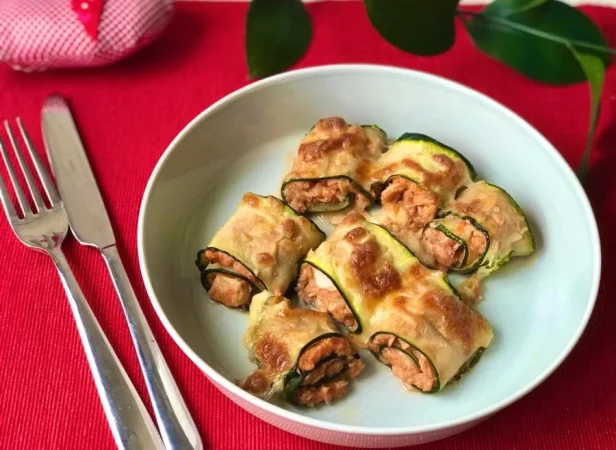canelones de calabacin rellenos de atun version 1652875190 Merca2.es