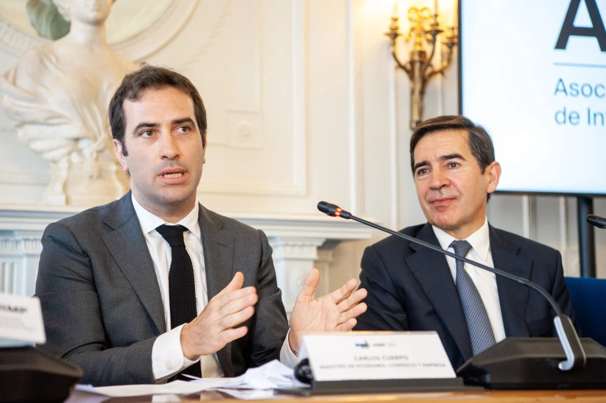 EL GOBIERNO PAGA LA VUELTA DEL SABADELL A CATALUÑA ‘CARGANDOSE’ LA OPA DE BBVA