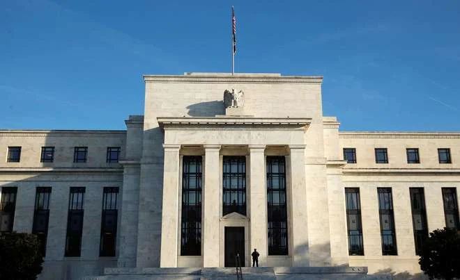 El índice preferido por la Fed para medir la inflación cae en agosto al 2,2%, pero repunta la subyacente