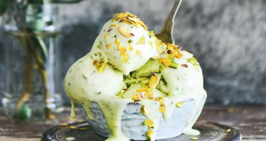 Esta receta de helado de pistacho casero es mejor que los postres de Eva Arguiñano