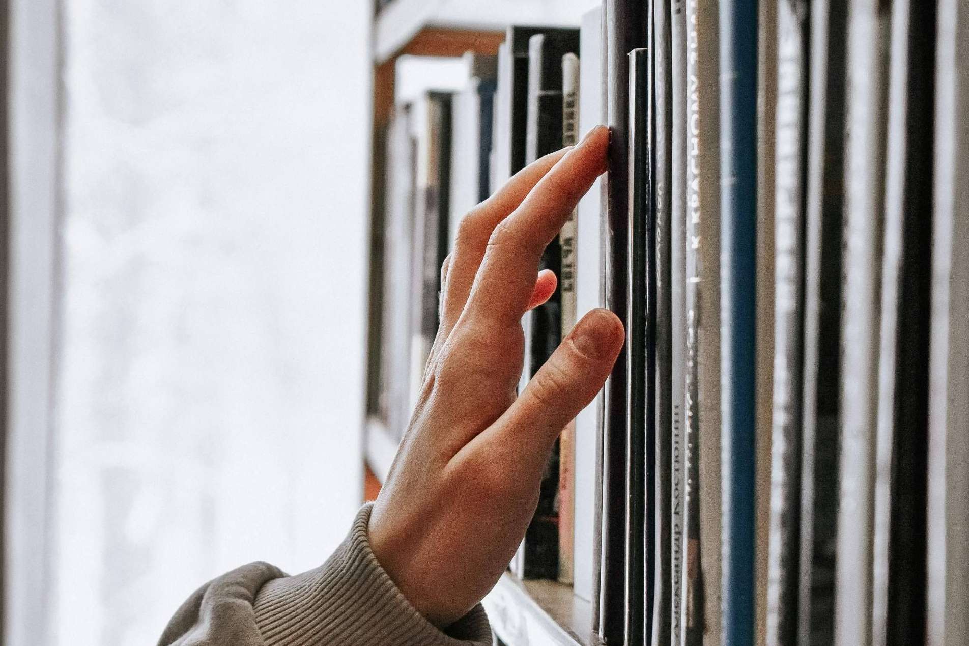 FOMCAE Continúa con su Labor de Inauguraciones y Ayudas; Lisandro José Macarrulla Martínez Lidera como Parte de la Directiva