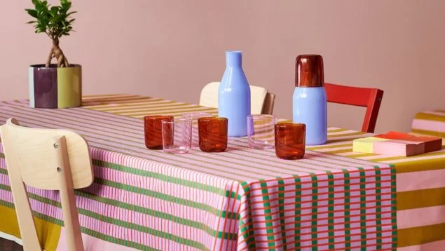 Ikea tiene una vajilla que viene a ser el nuevo Duralex pero mejorado y más bonito