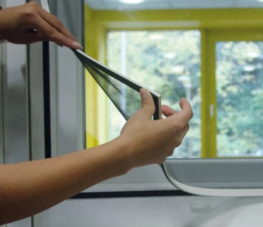 Plaga de mosquito tigre: trucos para evitar su dolorosa picadura 26 Merca2.es mosquitera Merca2.es