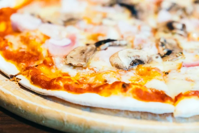 pizza with ham mushroom Merca2.es