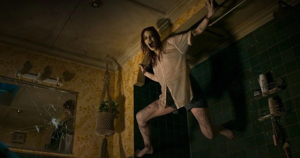 Llega a Netflix la brutal secuela de una franquicia mítica, una de las películas más aterradoras del 2023 1 Merca2.es Posesión Infernal: El despertar, el film que aterra a los usuarios españoles de Netflix