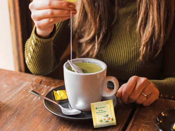 ¡Tómalo! La técnica superior para deshacerse del desagradable aroma de su calzado es con manzanilla