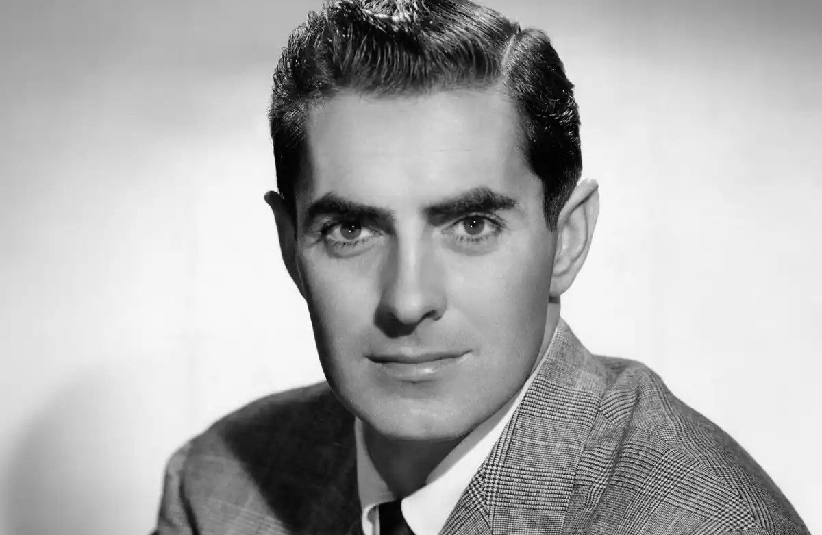 La coincidencia macabra que revolucionó Hollywood 1 Merca2.es La tétrica muerte de Tryone Power, el día que Hollywood descubrió una horrible coincidencia dentro de la familia