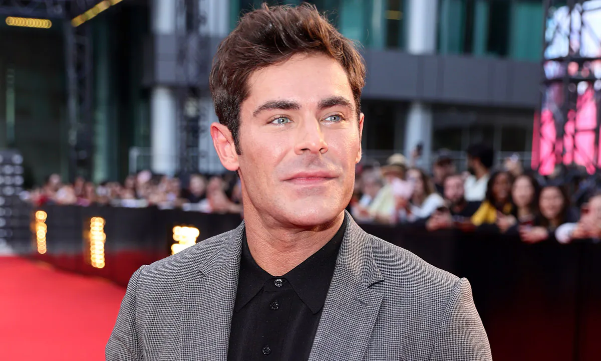 Zac Efron se confiesa: Esto es lo que le sucedió a su cara 1 Merca2.es La escalofriante verdad detrás del cambio facial de Zac Efron