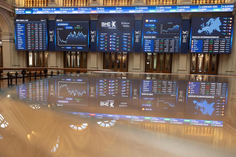 Gran avance del Ibex a media mañana: sube un 0,64% y consigue mantenerse por encima de los 11.200 puntos