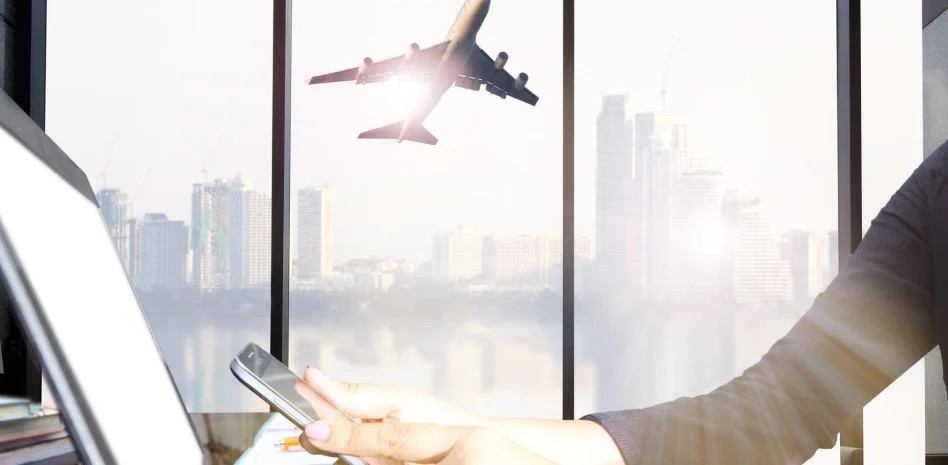 Trucos para conseguir los billetes de avión más baratos estas vacaciones