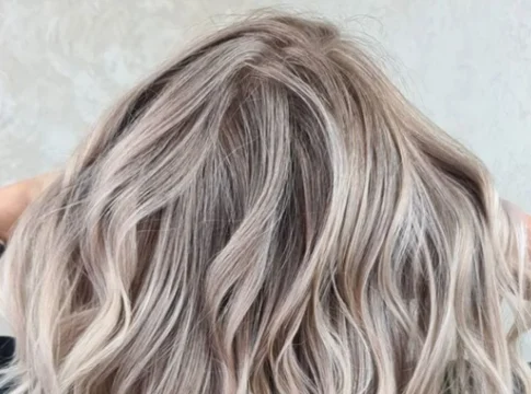 Airtouch-la-nueva-tendencia La tendencia 'airtouch' arrasa entre las mujeres y que puedes hacer en tu casa