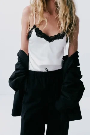 BODY SATINADO ENCAJE