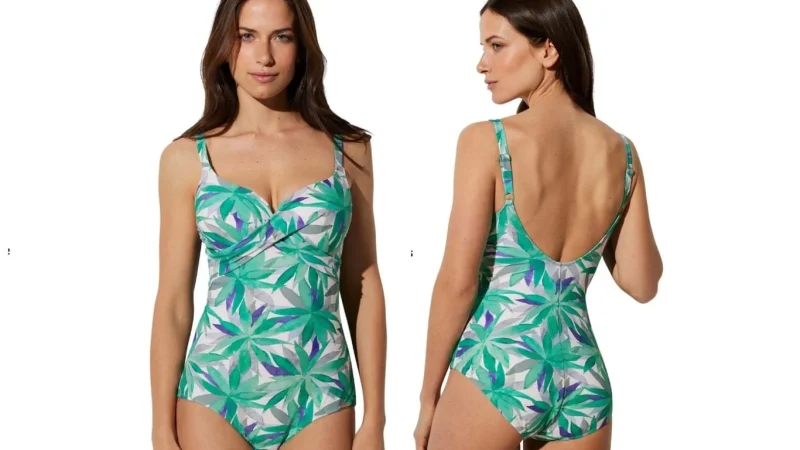 50% de descuento en bañadores de El Corte Inglés con reductor y relleno 1 Merca2.es El bañador reductor de El Corte Inglés a descuento