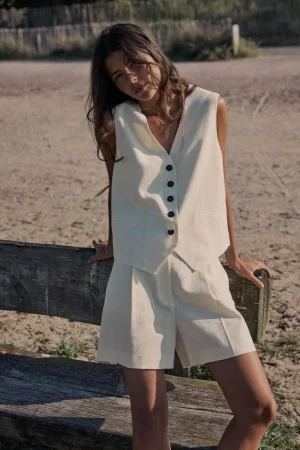 CONJUNTO CHALECO SASTRE Y BERMUDA CON LINO