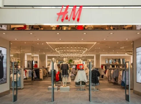 Corre a H&M antes de que vuelen estas novedades de la semana camiseta, zapatos, pantalones, vestidos cortos... Corre a H&M antes de que vuelen estas novedades de la semana camiseta, zapatos, pantalones, vestidos cortos...