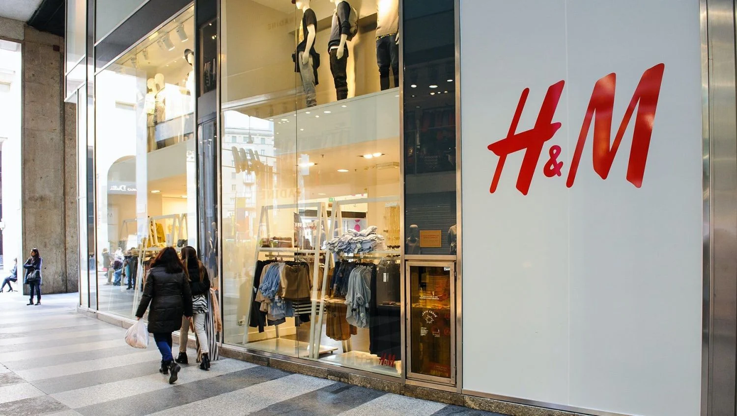 La incongruencia de H&M: despide trabajadores mientras pretende abrir 100 nuevas tiendas