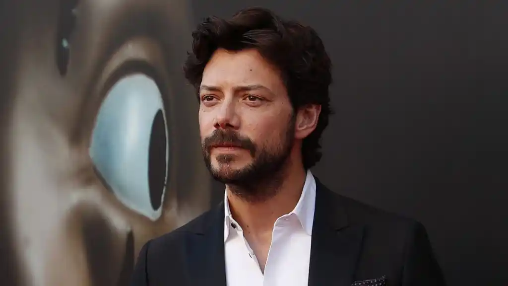 Álvaro Morte revela el miedo que ha marcado su vida y ha influido en su carrera 1 Merca2.es La extraña fobia de Álvaro Morte