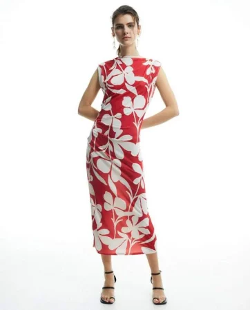 drapeado 00000000 240717200318 629x781 Merca2.es