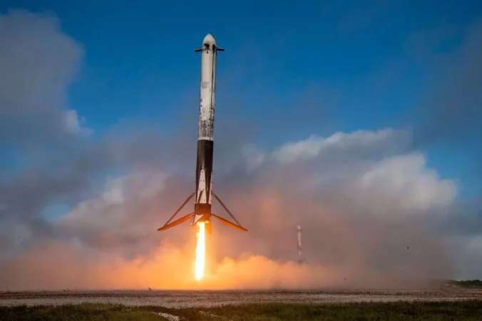 De nuevo luz verde a los cohetes 'Falcon 9' de Elon Musk, tras sus primeros fallos 5 Merca2.es Falcon Musk