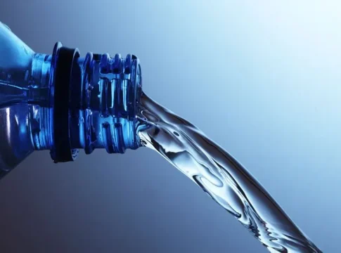 la-mentira-del-agua-saludable-