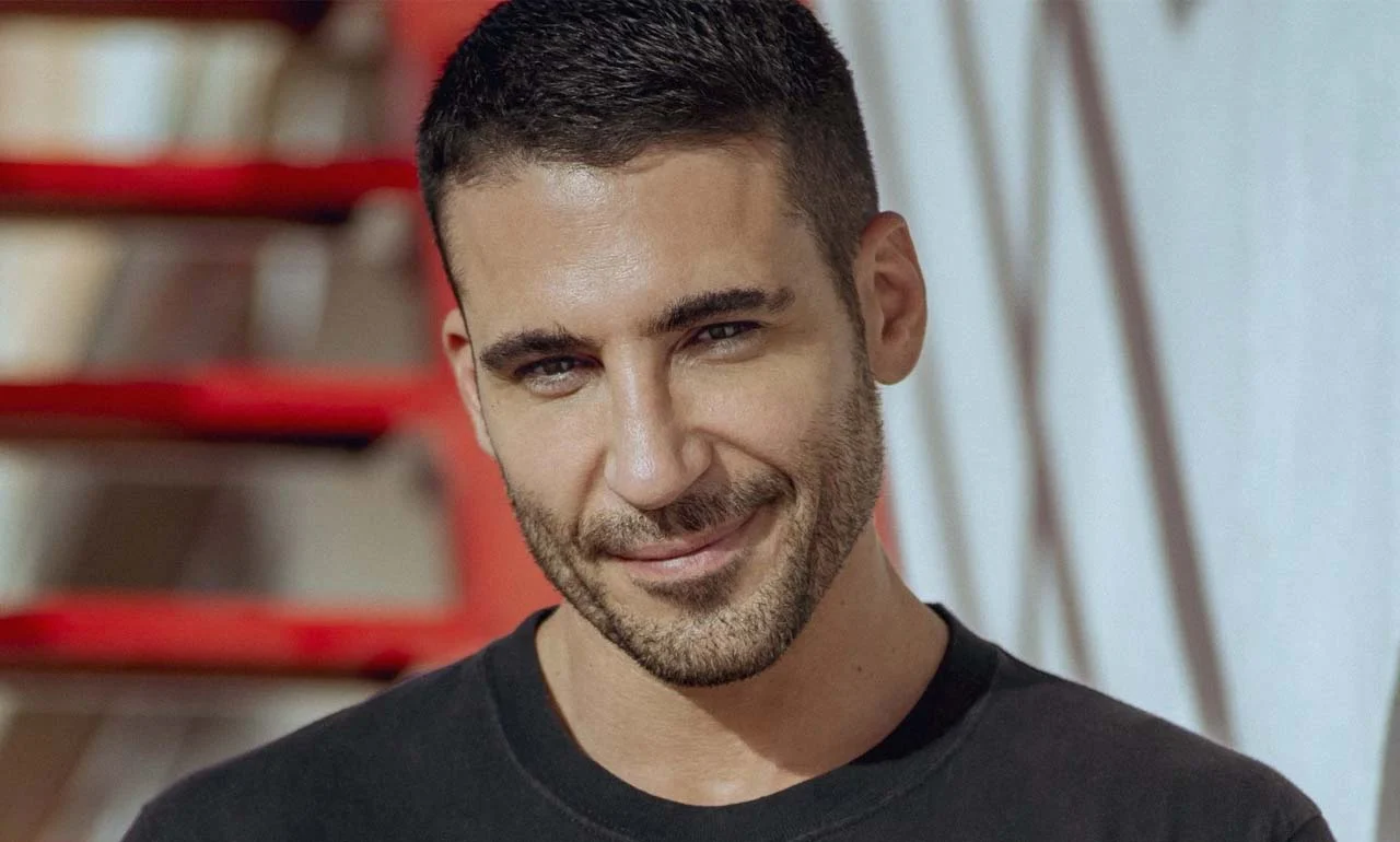 La experiencia sobrenatural que dejó a Miguel Ángel Silvestre boquiabierto 2 Merca2.es La conexión espiritual con uno de sus familiares fallecidos