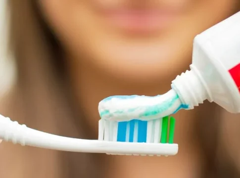 olvida-el-cepillo-lo-debes-hacer Olvida el cepillo: Lo que realmente debes hacer después de comer