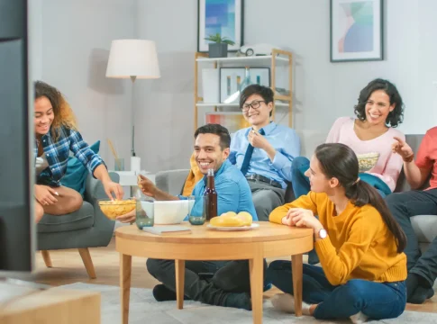 La película en Netflix que promete diversión y risas para una noche de verano La película en Netflix que promete diversión y risas para una noche de verano