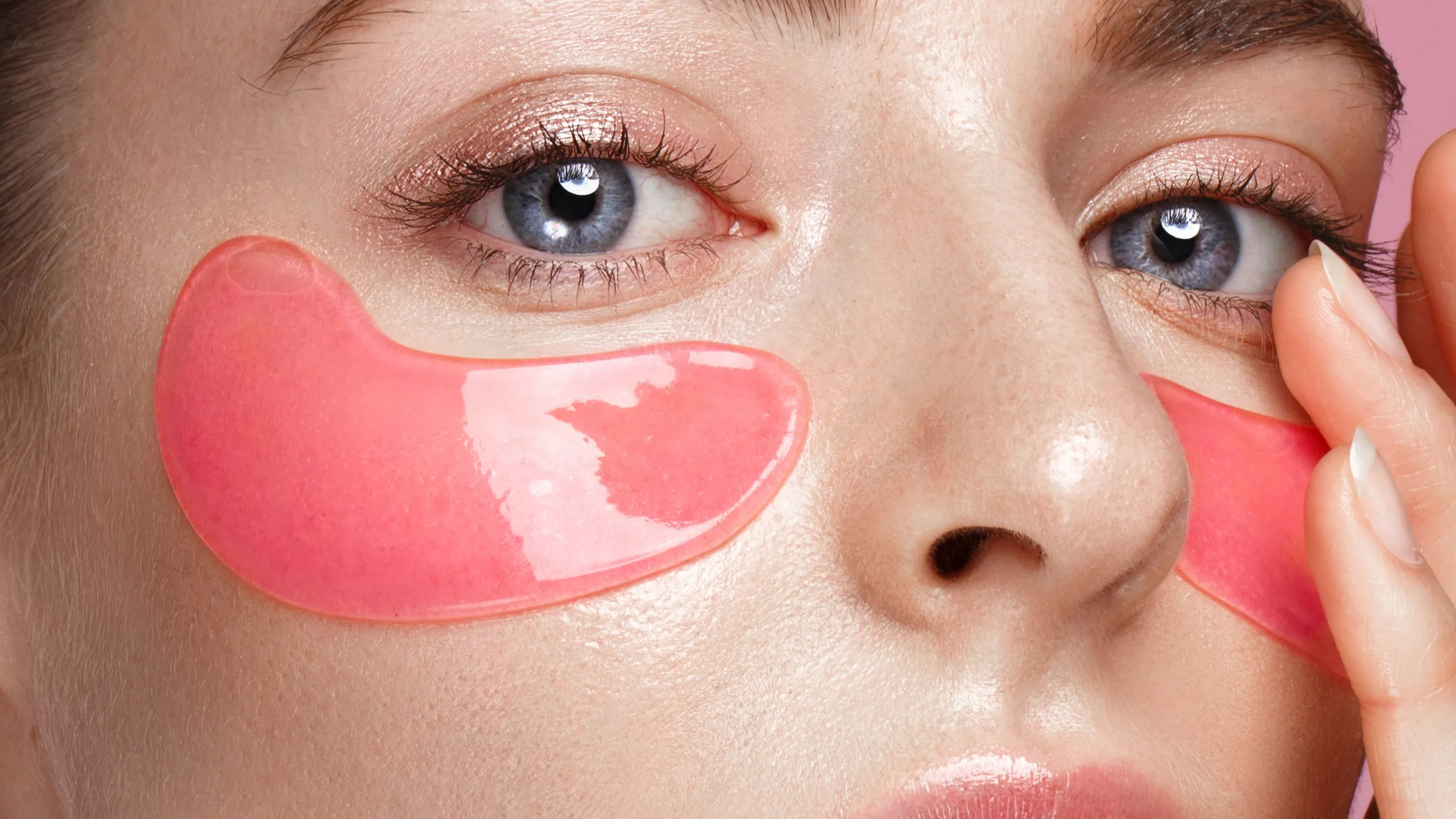 Por tan solo 8 euros dale un respiro a tus ojos con estos parches de Amazon que te harán lucir como si tuvieses 20 años