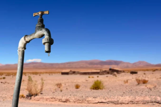 ¡Adiós sequía! Un español descubre cómo crear agua en el mismo desierto 4 Merca2.es Sequia agua
