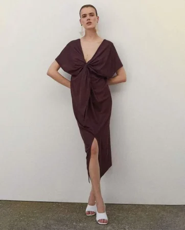 tunica 00000000 240725085650 629x781 Merca2.es