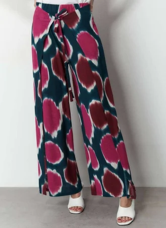 El Corte Inglés tiene los pantalones más fresquitos y cómodos de Sfera para vestir bien este verano 21 Merca2.es 2024072614053566048 Merca2.es