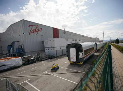 Tras la negativa del gobierno a Magyar Vagon es necesario conseguir otro socio industrial para la opa de Talgo
