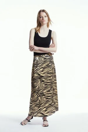 Falda midi cebra