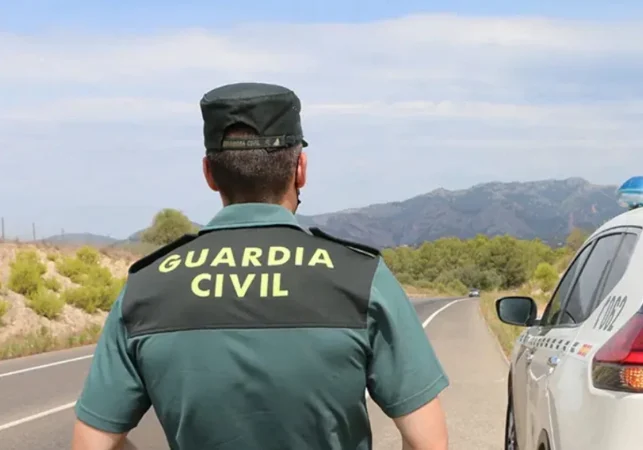 Juan Couce, Guardia Civil: "Tenemos la tasa de suicidio más alta de toda España, cualquier segmento de la población o cualquier trabajo" 1 Merca2.es Guardia Civil: El valor de hablar y de escuchar