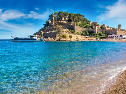 La playa de la Costa Brava que conquistó a Ava Gardner y a Hollywood en los 60 1 La playa