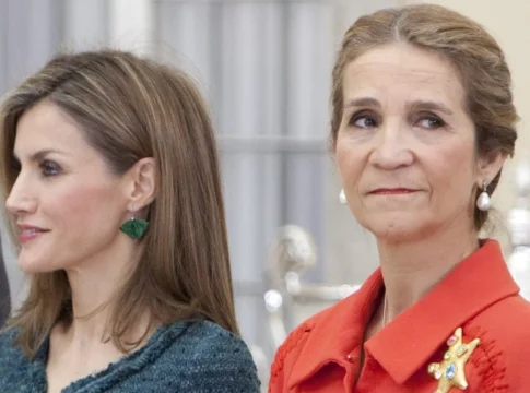 Letizia-infanta-Elena El secreto de la infanta Elena que le asegura unas vacaciones en paz, sin Letizia