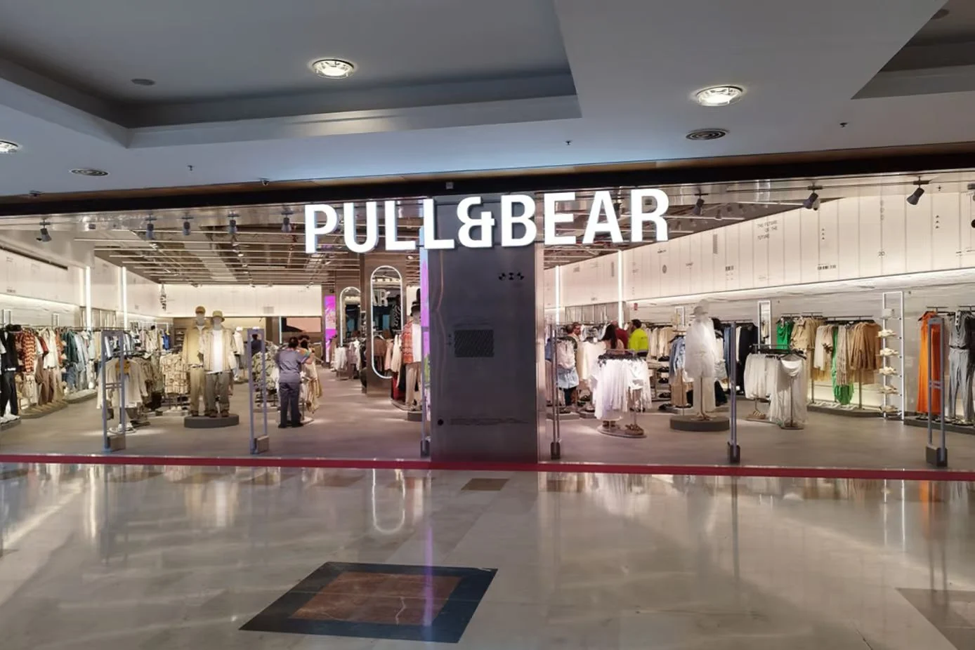 Los vestidos más sexys de Pull&Bear para las noches veraniegas