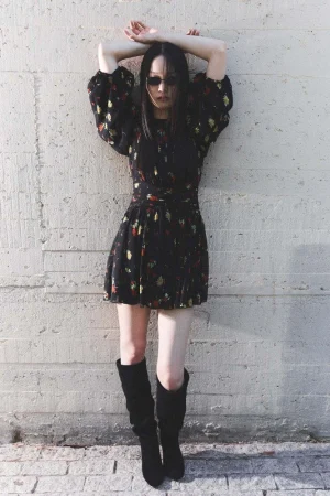 Descubre la nueva colección de vestidos de Sfera, que redefine la elegancia y estilo 66 Merca2.es Vestido corto estampado