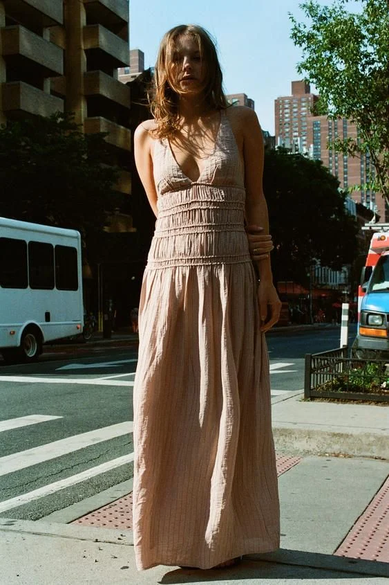 VESTIDO MIDI TEXTURA