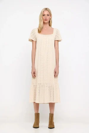 Vestido efecto encaje