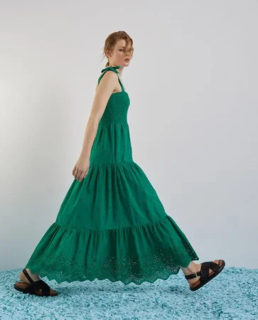 Vestido midi bordado