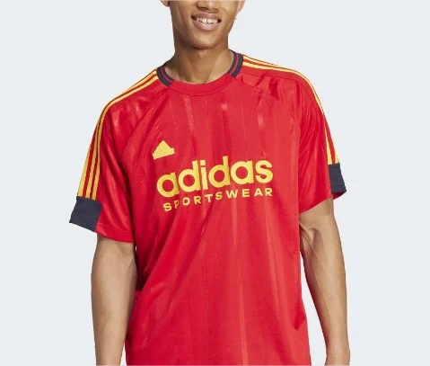 Celebra que somos los campeones de la Eurocopa con la camiseta oficial del equipo español que puedes encontrar en El Corte Inglés 4 Merca2.es adidas seleccion Merca2.es