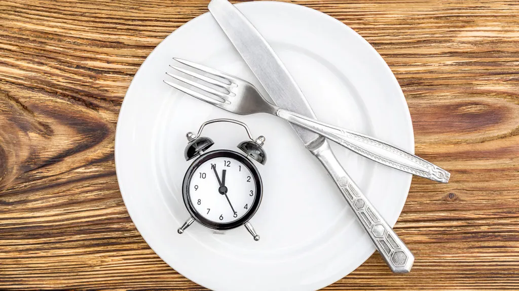 Gracias a estos consejos tu ayuno intermitente será más efectivo y no pasarás hambre