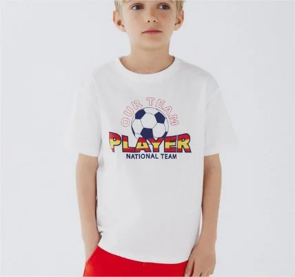 Celebra que somos los campeones de la Eurocopa con la camiseta oficial del equipo español que puedes encontrar en El Corte Inglés 3 Merca2.es camisreta euro 20234 Merca2.es