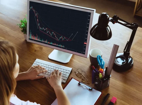gobernanza Los tokens de gobernanza fomentan la transparencia y la rendición de cuentas