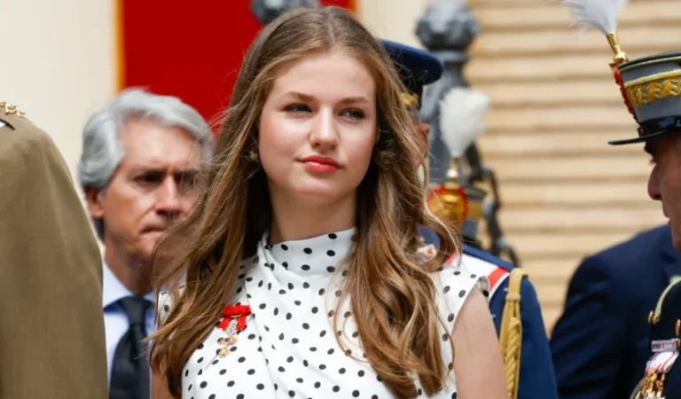 El tenso desenlace de la reina Letizia en la primera salida nocturna de la princesa Leonor 92 Merca2.es La preocupación de la reina Letizia por las salidas de la princesa Leonor