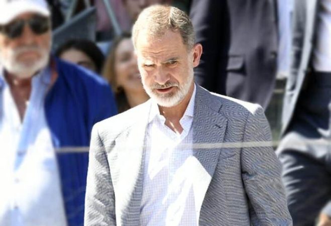 Pilar Eyre habla sin tapujos sobre la presunta hija secreta de Felipe VI: "Es igual que él" 52 Merca2.es ¿Qué queda de esta historia?